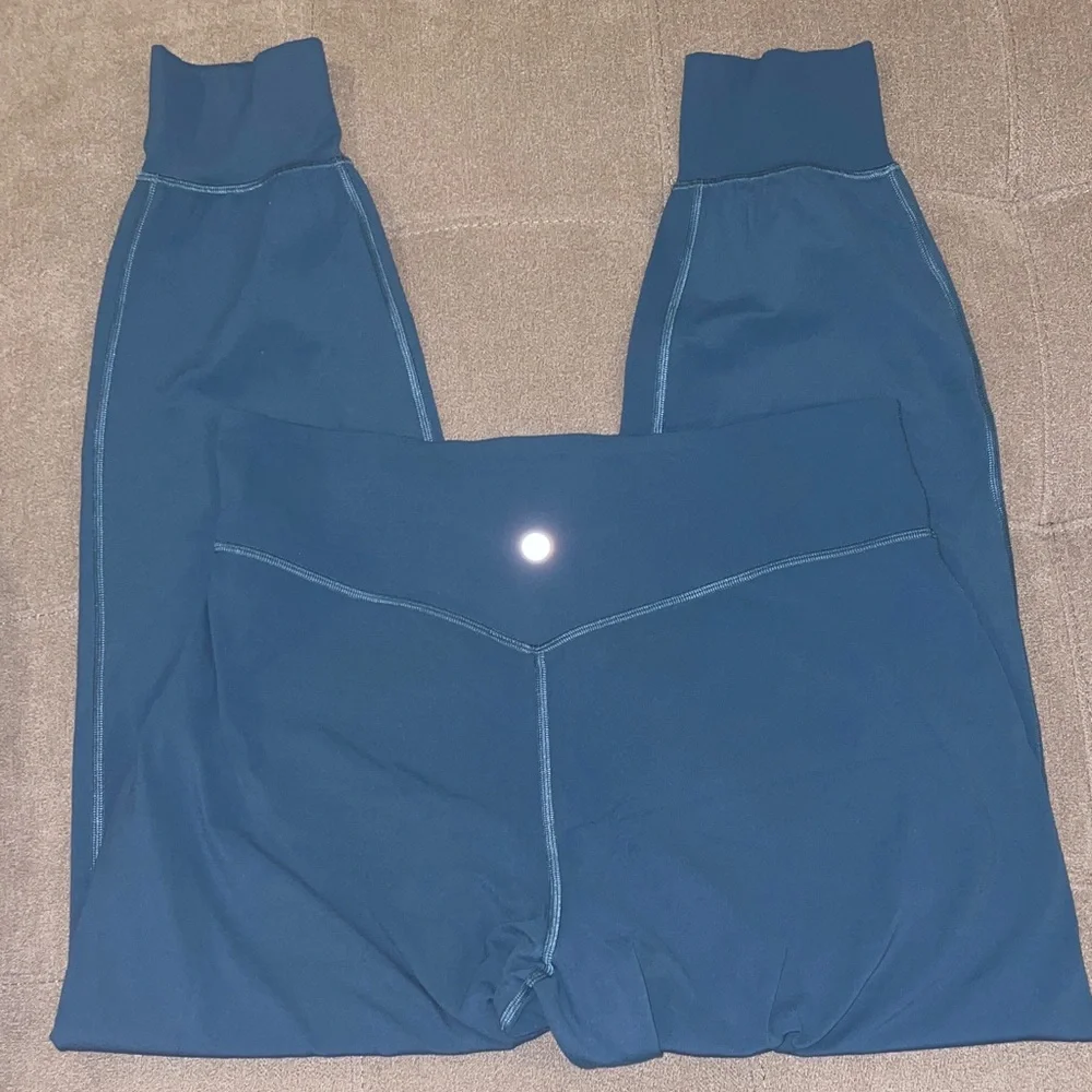 lululemon athletica sleek versatile